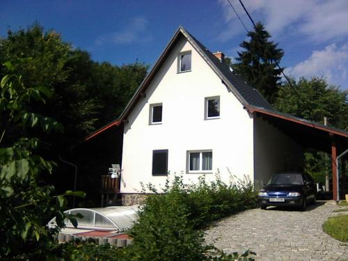 Mladkov Ski Chalet | Horská chalupa pod Adamem