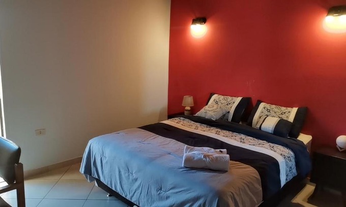 Luque Bed & Breakfast | Hospedaje Aeropuerto