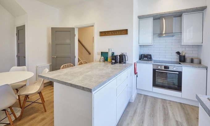 Saltburn-by-the-Sea Apartment | Host Stay Apartment B Cornerhouse Apartments