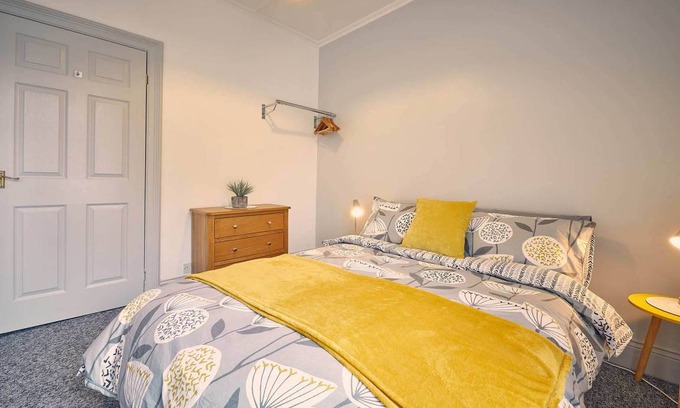 Seaton Delaval House | Host & Stay | Silverlinings