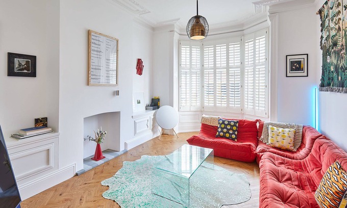 Saltburn-by-the-Sea Apartment | Host Stay The Artists Pad Too