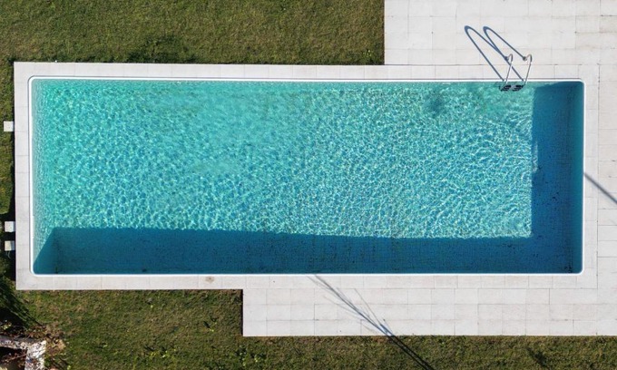 Vila Nova de Gaia Apartment | Host Wise - Luxurious Impressive Apartment - Balcony and Pool