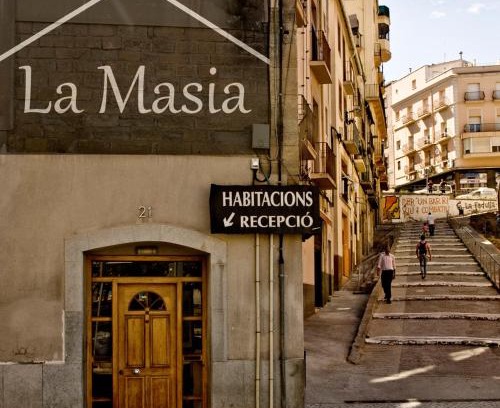 Centre Historic de Manresa House | Hostal La Masia