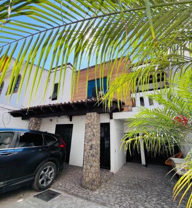 Santa Maria House | Hostal Mali-bu