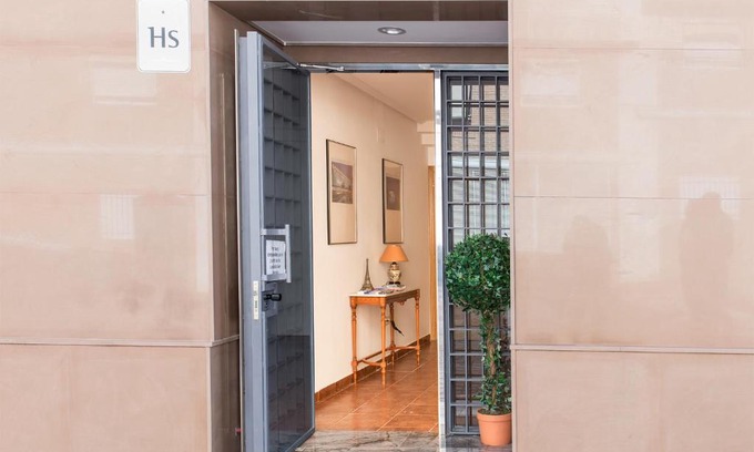 Paterna House | Hostal Mitre Paterna