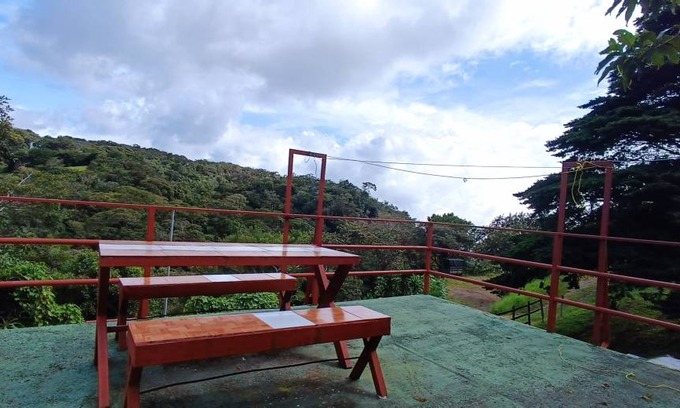 Santa Elena Hostel | Hostel ∙ 8 guests