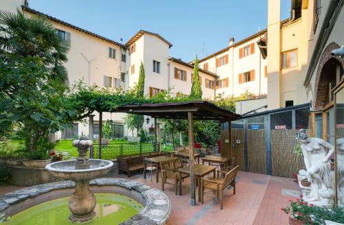 Santa Maria Novella Hostel | Hostel Archi Rossi