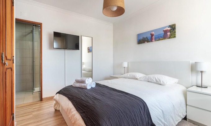 Sao Clemente Apartment | HostWise - Spacious & Sunny Flat - Loulé