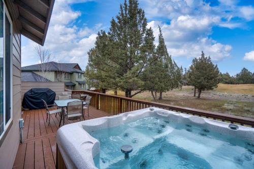 Redmond House | Hot-Tub - 4BDR - Located in Eagle Crest Resort
