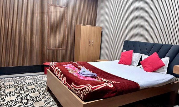 Sualkuchi Hotel | Hotel Aaghnya