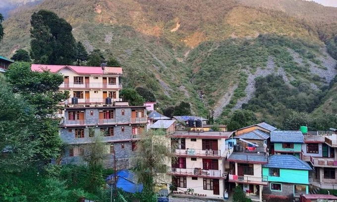 Bhagsu Nag Hotel | Hotel Anuj Regency