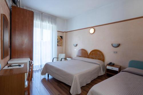 Marina Centro Hotel | Hotel Britannia Rimini Marina centro