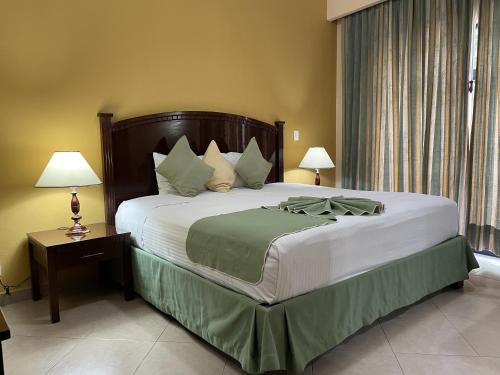 Iguala de la Independencia Hotel | Hotel Centenario