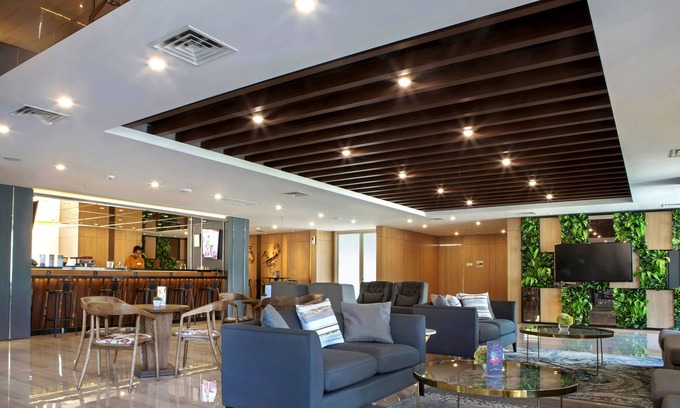 Surabaya Hotel | Hotel Dafam Pacific Caesar Surabaya