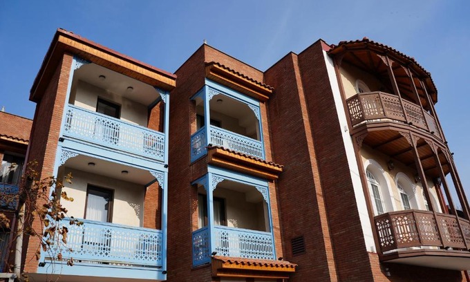 Avlabari Hotel | Hotel Embassy