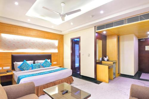 Paharganj Hotel | Hotel Hari Piorko Grand - 2 Min from New Delhi Railway Station