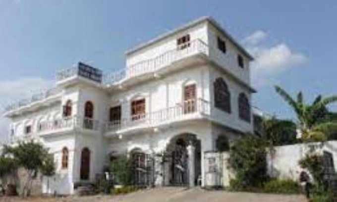 Khajuraho Hotel | Hotel Isabel Palace, Khajuraho