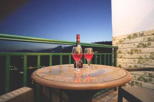 Dharampur Apartment | Hotel kasauli view café restaurant open terrace mountain view