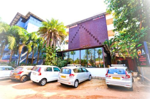 Anjuna Hotel | Hotel Meraden Opus , Anjuna Beach Goa