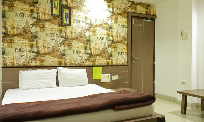 Bhopal Hotel | Hotel Neelkanth