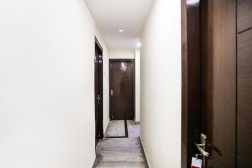 Tughlakabad Hotel | Hotel O NP INTERNATIONAL AND ACCOMMODATION