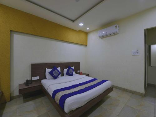 Indore Hotel | Hotel O SVL