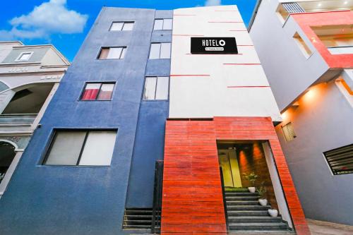Indore Hotel | Hotel O Vijay Nagar Square