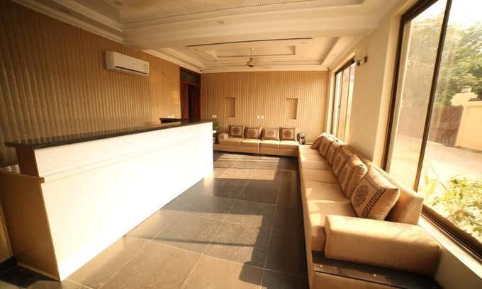 Lahore Hotel | Hotel Premier Inn Grand