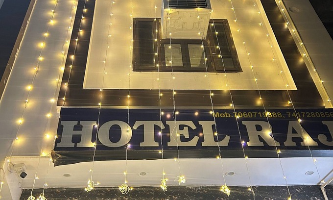 Haridwar Hotel | Hotel RAJ - Near Railway Station