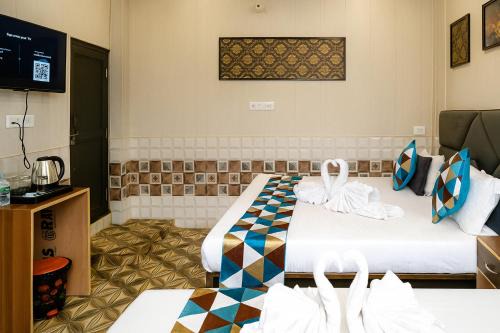 Ayodhya Hotel | Hotel Rajnandani Palace -Luxury Stay Near Ram Mandir, Ayodhya