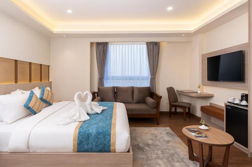 Ayodhya Hotel | Hotel Rajnandani Palace - Walkable Distance from Ram Mandir Ayodhya