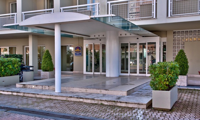 Torre Angela Hotel | Hotel Roma Tor Vergata