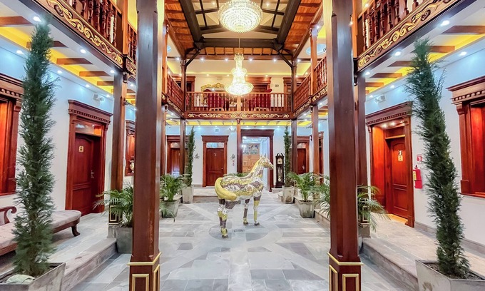 Quito Historic Center Hotel | Hotel & Rooftop King Experience by David
