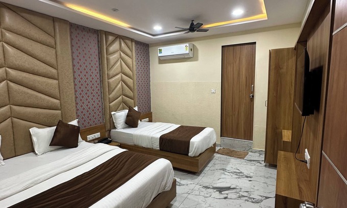 Ahmedabad House | Hotel Royal King