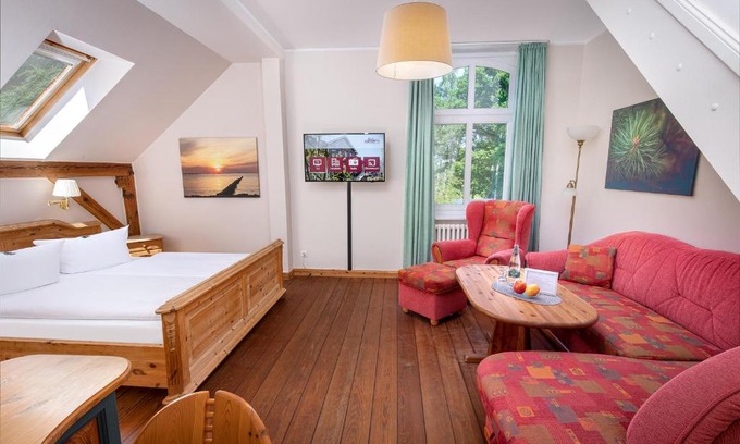 Zingst Hotel | Hotel Schlösschen Sundische Wiese Zingst