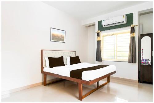 Patia Hotel | Hotel Shree Laxmi Resorts - Patia Railway Station- Fully Air Conditioning Hotel - Luxury & Spacious Room -A Premium Hotel