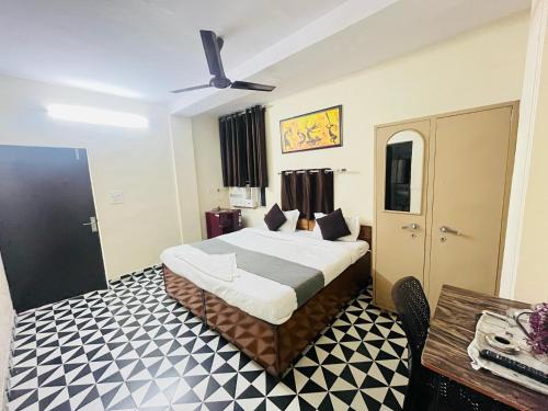 Nizamuddin East House | Hotel South 5 Mins From US Embassy - Chanakyapuri