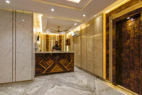 Paharganj Hotel | Hotel Star Palace by Wood View Paharganj Delhi