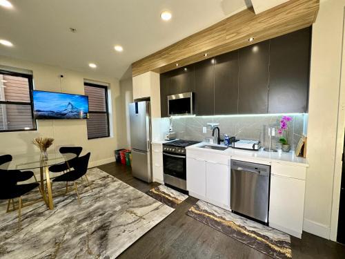 The Heights Bed & Breakfast | Hotel-Style, No Host, Professionally Managed ID286