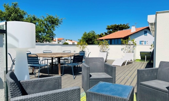 Anglet House | House and Rooftop 80 m2 Sea view, Garden. Beach 100 m, golf course 300 m