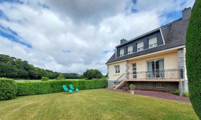 Pluvigner House | House between Land and Sea