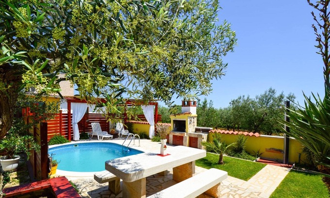 Muntic Cottage | House Tia Muntić Pula