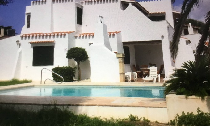 Cala'n Bosch Ski Chalet | House with pool near the beach and marina