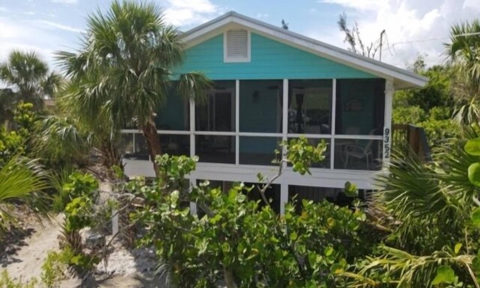 Placida House | How Sweet It Is.Private Island Beach Life