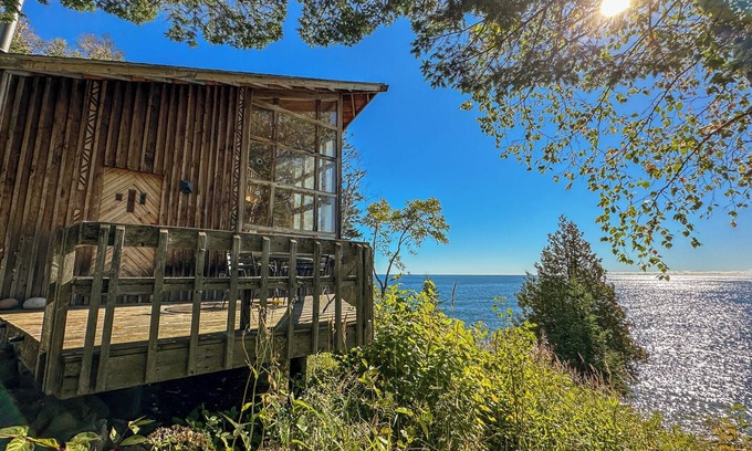 Schroeder Cabin | Hoyllara - Lake Superior - Schroeder, MN - Cascade Vacation Rentals