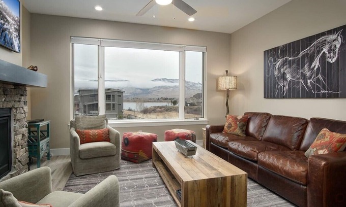 Ogden House | Huntsville, Utah Townhome near Snowbasin Ski Resort.EW28