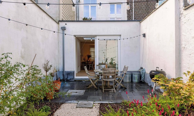 Rooigem House | Huswell - Charming townhouse in Ghent perfect for 6 Guests