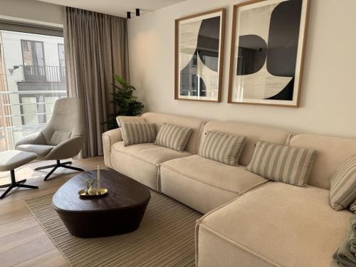Heist Apartment | HUSWELL - Design apartment with sea views