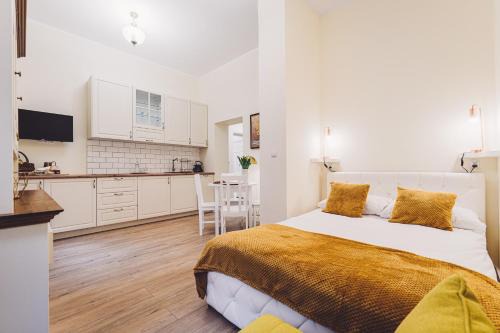 Stare Miasto Apartment | hvile 15A- Hvile Stay