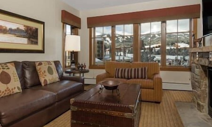 Historic District Resort | Hyatt Main Street Station Resort, Hot Tub, Pool, Fireplace